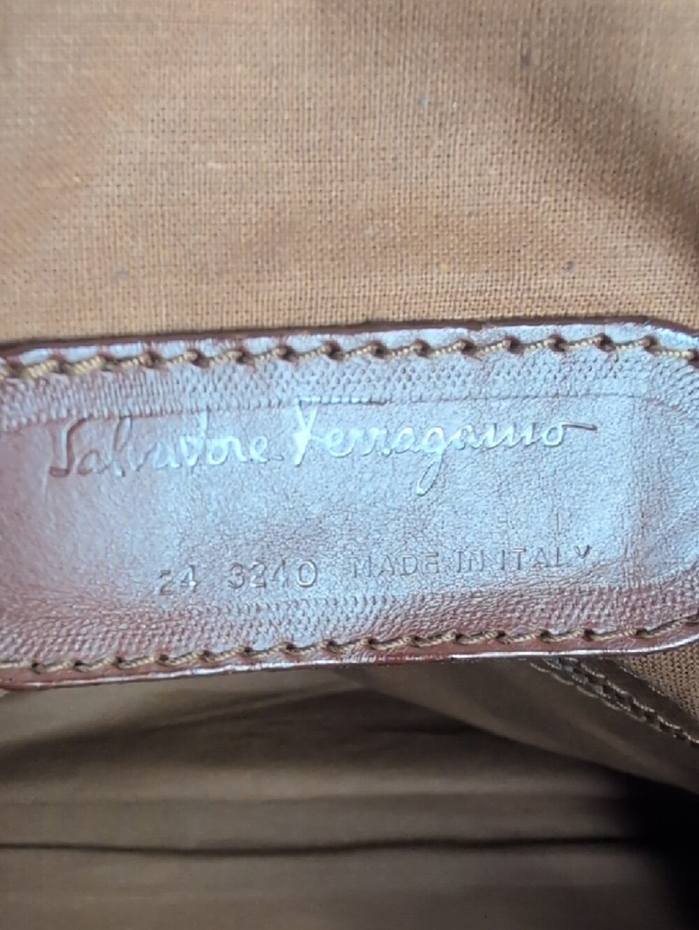 Salvatore Ferragamo Vintage Horse-print Boston Duffel Travel Bag - Picture 11 of 16